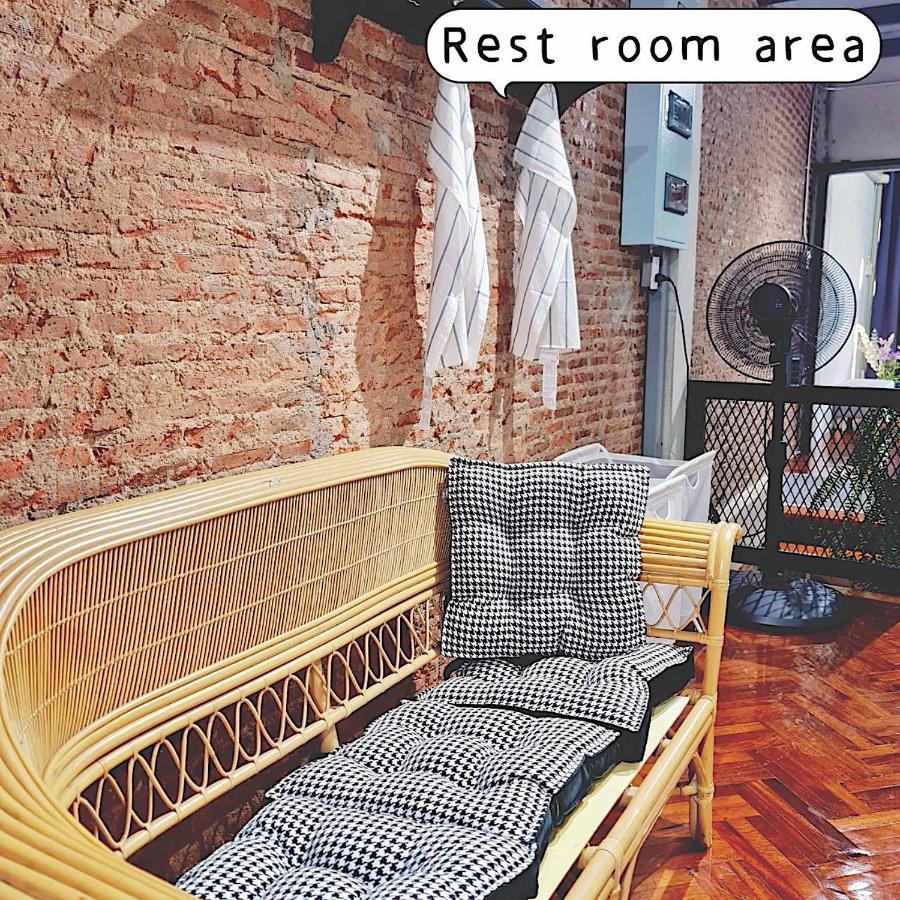 Meemaw'S House Hostel Бангкок Экстерьер фото