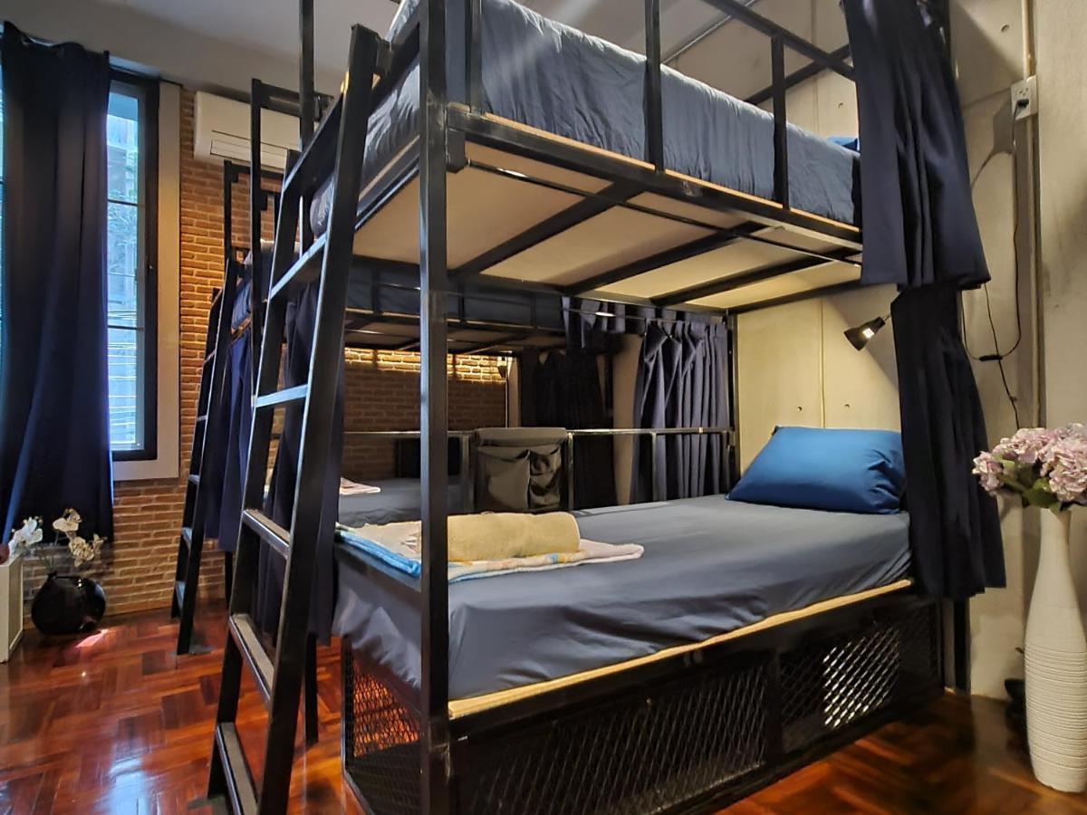 Meemaw'S House Hostel Бангкок Экстерьер фото
