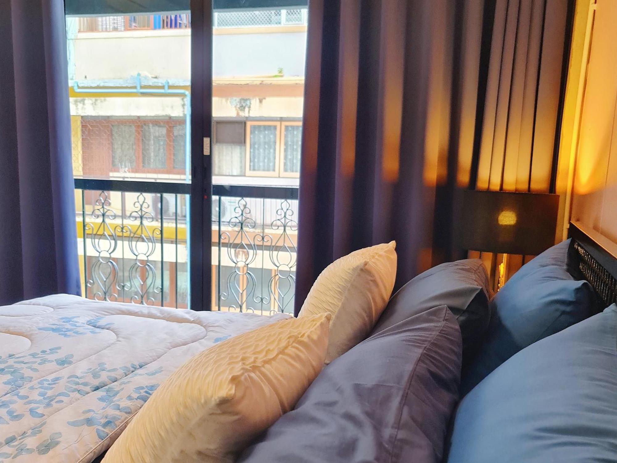 Meemaw'S House Hostel Бангкок Экстерьер фото