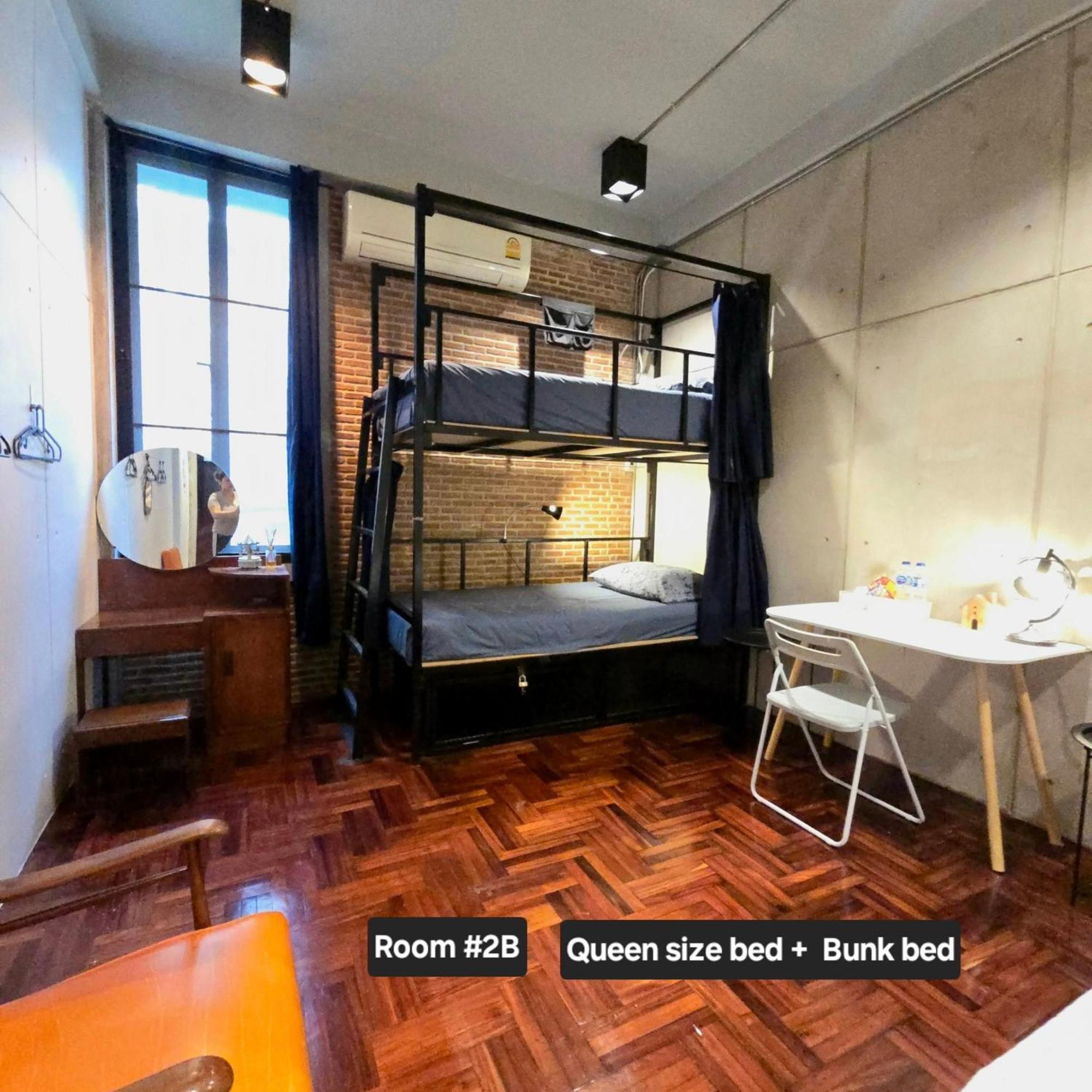 Meemaw'S House Hostel Бангкок Экстерьер фото